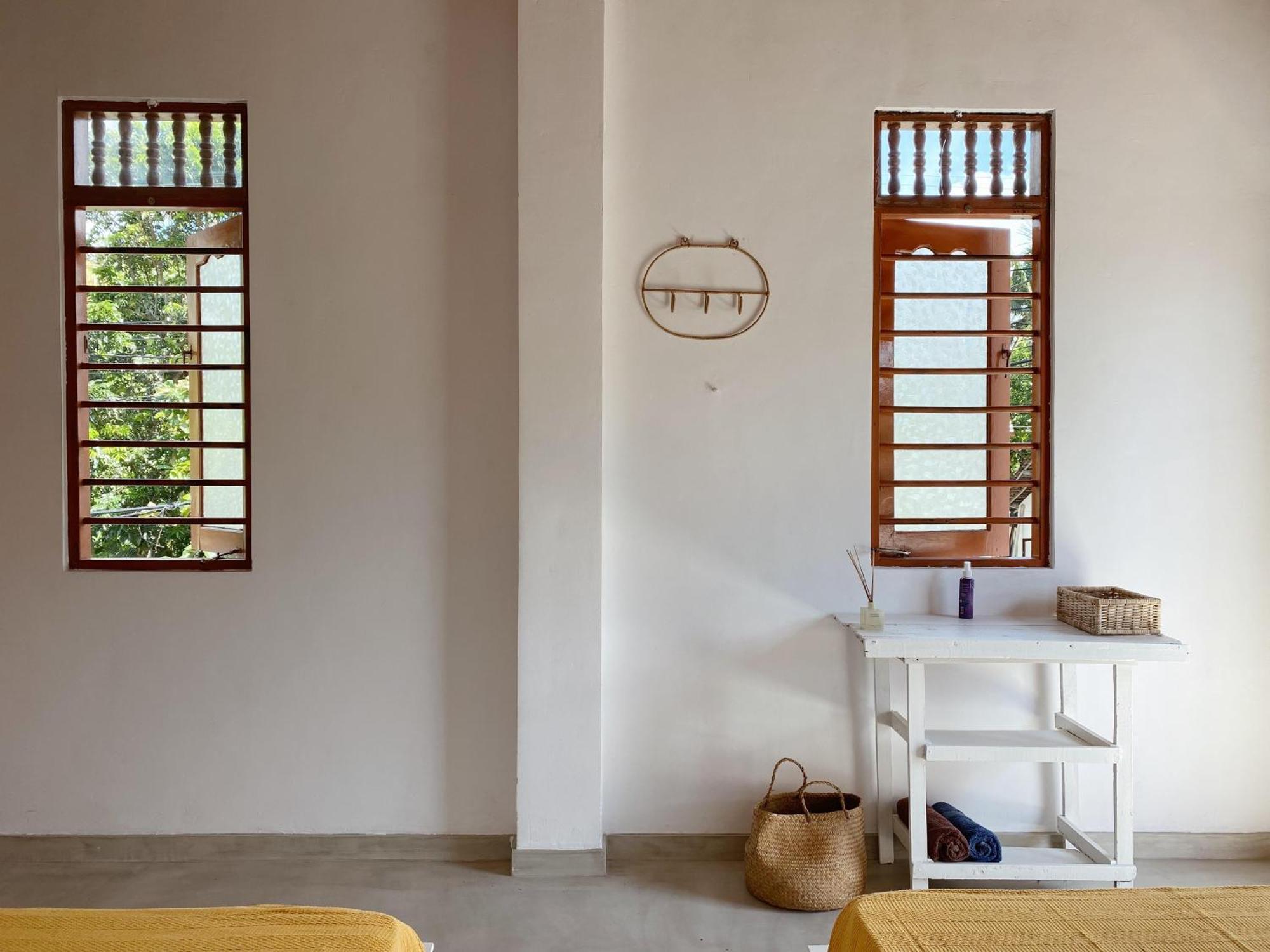 Together Beach House Midigama Exterior photo